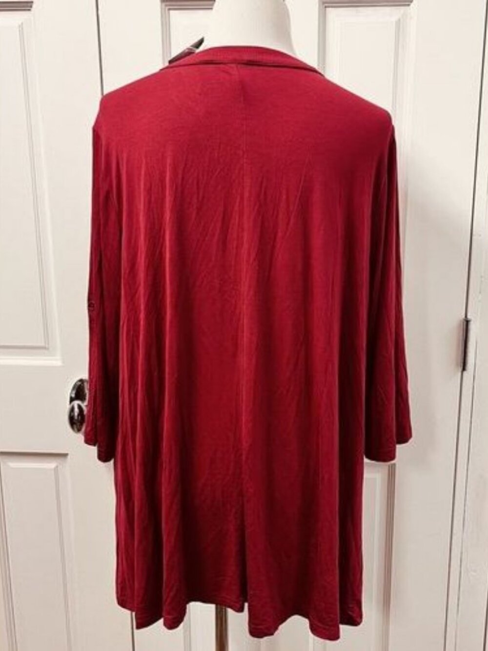 Bloomchic T-Shirt Top 2X (18) Cranberry Red 3/4 Roll Tab Sleeve Zip V-Neck Front - Picture 9 of 10